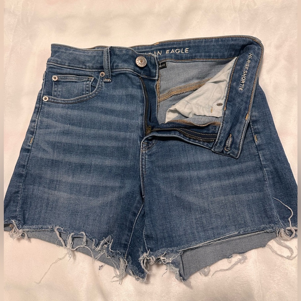 American Eagle Outfitters Women's Frayed Hem Jean Shorts